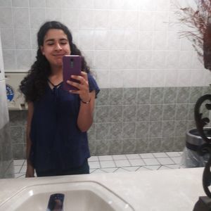 Meet your Posher, Sarahi